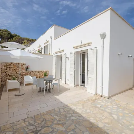 B&bleucaineout Bed & Breakfast 4*