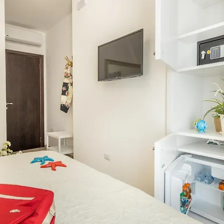 B&bleucaineout Bed & Breakfast