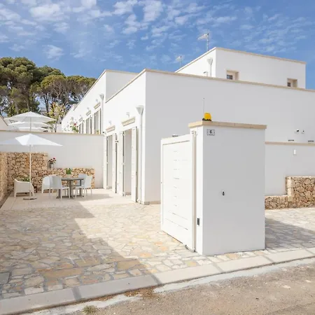 B&bleucaineout Bed & Breakfast Santa Maria di Leuca